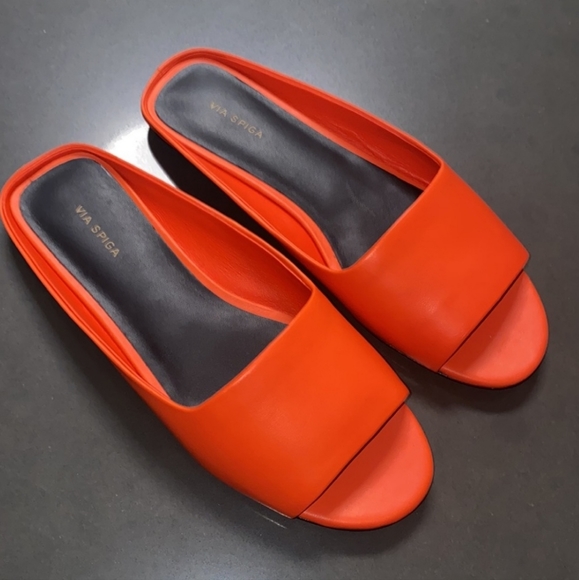 NWT Via Spiga Women's Hana Leather Slide Sandals - Picture 4 of 13